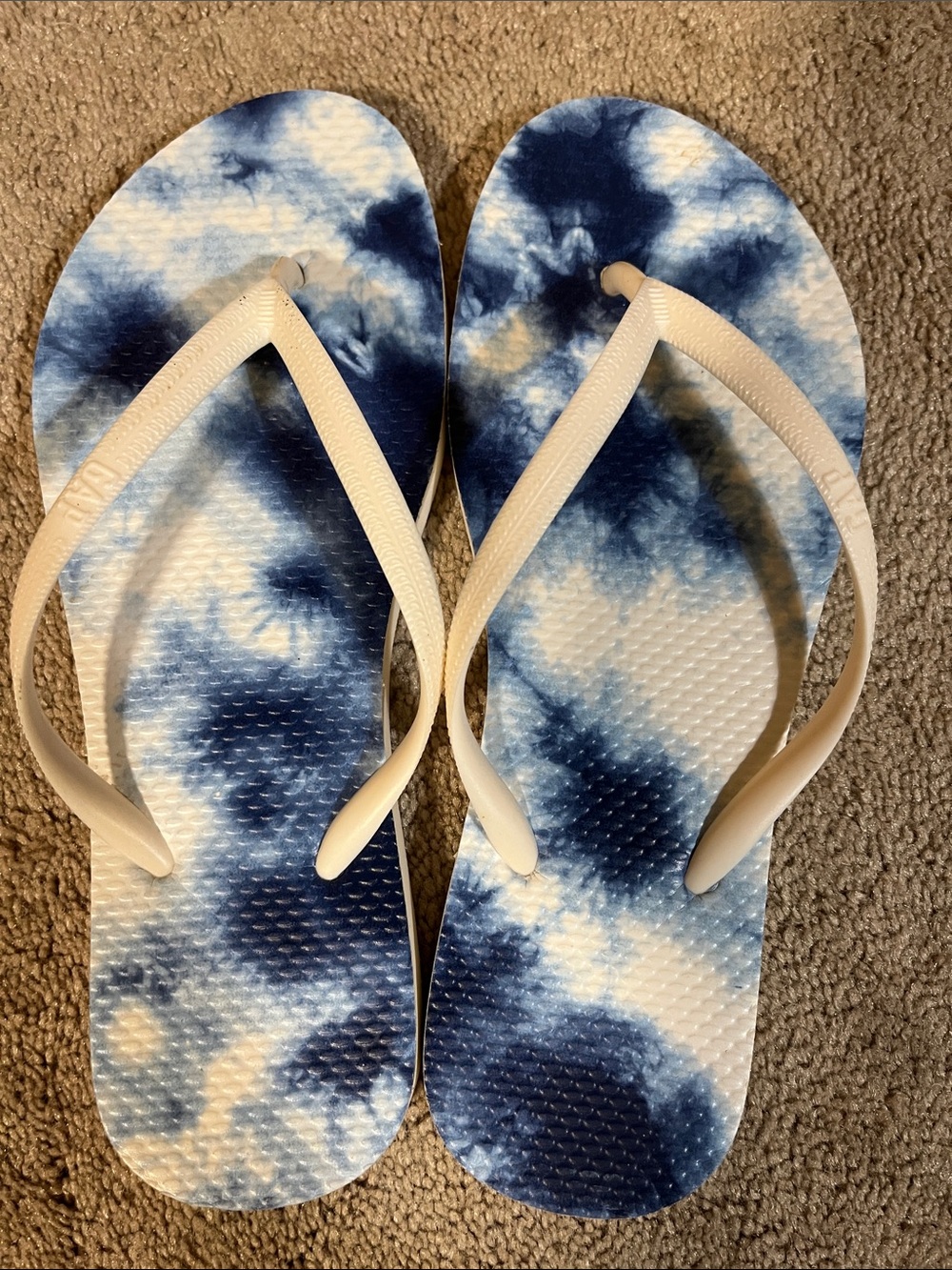 GAP Blue and White Tie-Dye Flip Flop Sandals